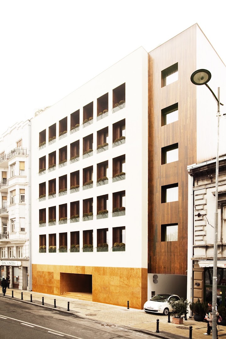 Square Nine, Belgrade